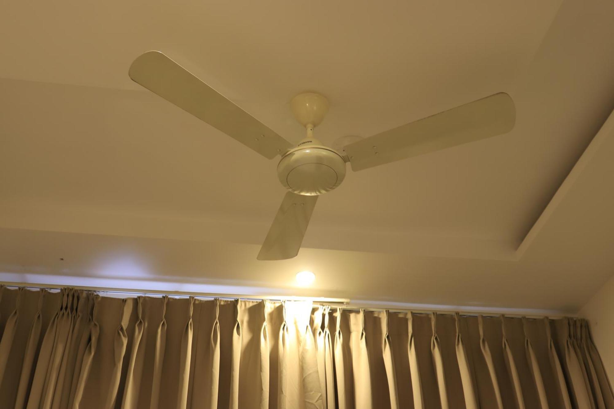 Balaji Gold Inn Hotel Hubli Extérieur photo