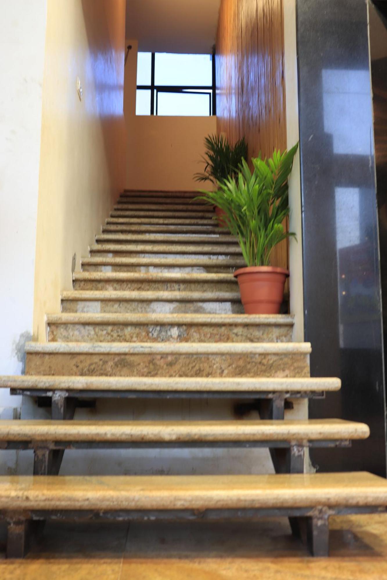 Balaji Gold Inn Hotel Hubli Extérieur photo
